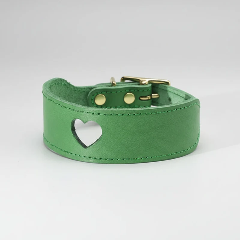 Collier Cuir En Forme De Coeur Pour Lévrier Et Whippet